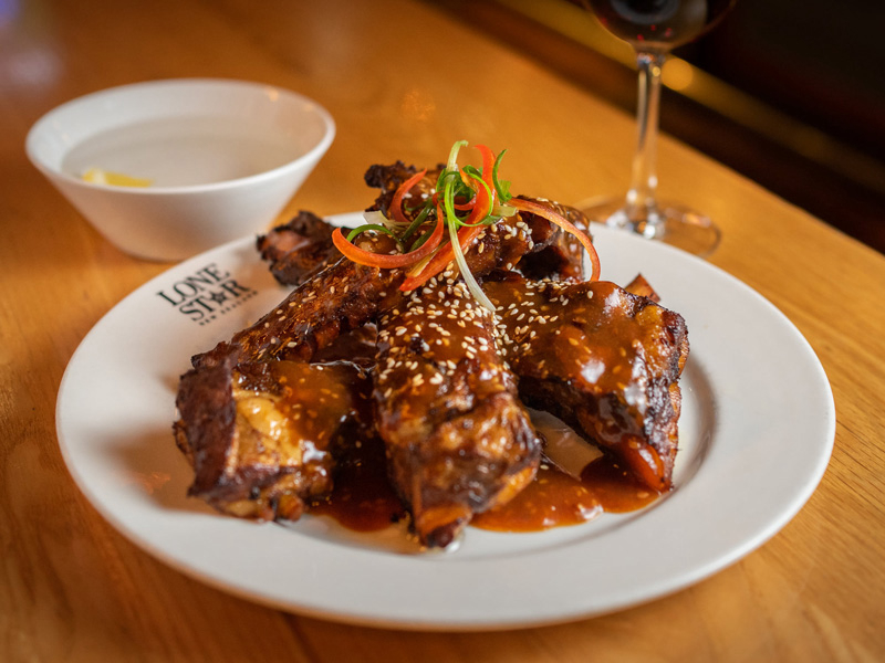 Lone  Star  Queen St