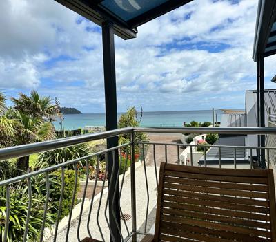 Onetangi   Beachfront  Apartments