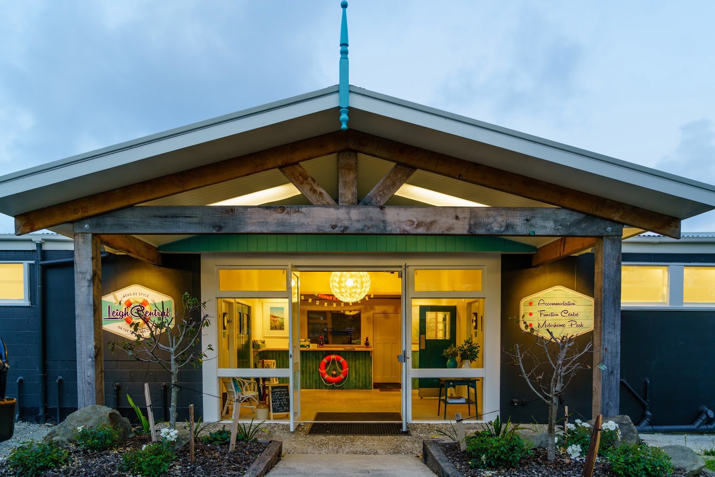 Leigh Central Coastels