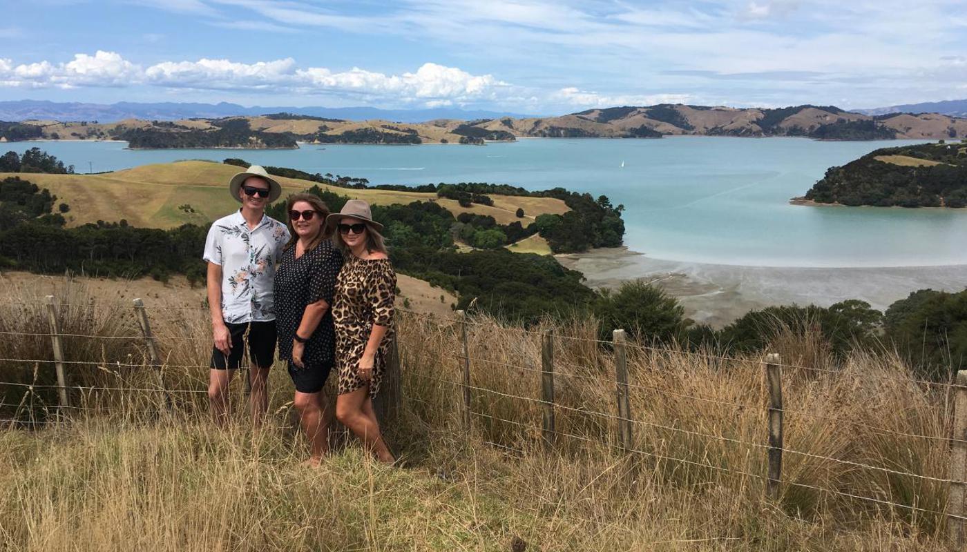 Happy Freedom guests on our scenic drive