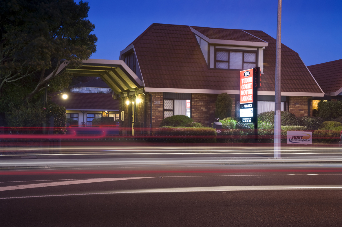 Tudor Court Motor Lodge